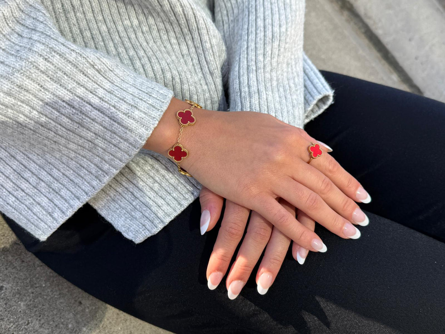Fyrklöverarmband | Örhängen | Halsband | Ring - Set